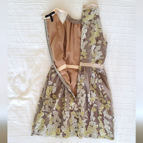 BCBGMaxAzria Cailyn Dress in Silver Dove - Picture 9 of 12